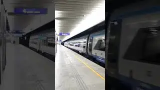 Arrival of Pendolino high speed train of Polish railways to Warsaw #shorts #pendolino #train