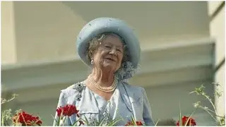 Ted Hughes&rsquo; poem dedicated to 'Granny' Queen Mother uncovered after 26 years