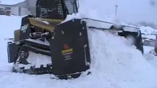 ASV PT100 moving snow