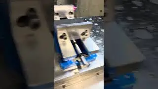 Tschorn 3d digital indicator accuracy test with 1&rdquo; gauge block