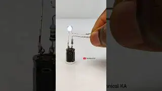 This Capacitor Can Light Up an LED Without a Battery