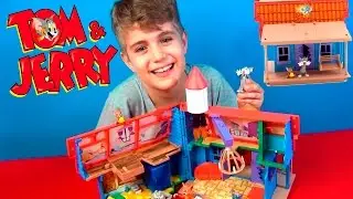 TOM E JERRY - SAMUEL BRINCA COM PERSONAGENS E CASINHA #AMOTOMEJERRY #TiaCris