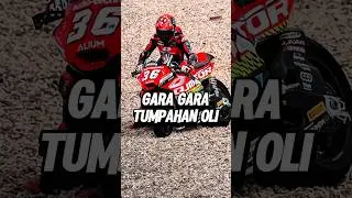 Mass Crash in Moto2 😱