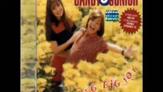 Sandy e Junior - Dig, Dig, Joy