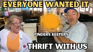 Jealousy In Castaways Thrift Store | Things Are Changing | Crisis? | Thrift With Me For Reselling