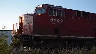CP AC4400CWM Switches to Assemble Consist w/ Sweet GE Diesel Sound.