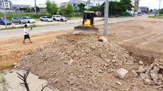 Wonderful show! LAND Fill up Processing Dump Truck with Dozer KOMATSU DR51PX Push soil clear landEP6