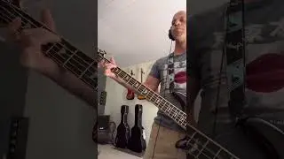 Recorded track bass Mr. Moustache by Nirvana😵&zwj;💫🥵#ableton#nirvana#bleach