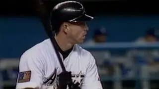 Jeff Bagwell homers twice in the 6th inning