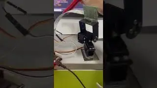 Amazing robot 🤖 tracking object perfectly #robot #handmade_robot #ytshortsindia #technicalng