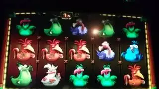Birds slot machine bonus with random feature