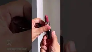 Colorbar lipstick swatch