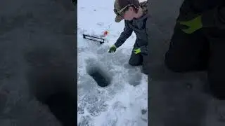 Подледная ловля щуки на жерлицы.
