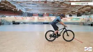 Velofahren &ndash; Basics 1: Bremsen stehend