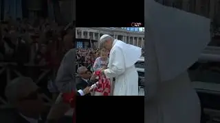 A very moving moment from today's papal audience. 😍🥰 #catholic #pope #popeleo #leo #croatia #vatican