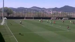 Great save by CE Mercantil U18 youth goalkeeper