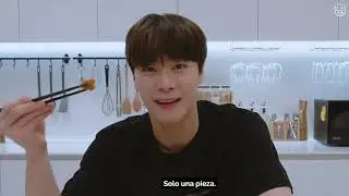 [Sub Esp] 🍚  Es la hora de MOON BOB 🍚  Hoy es el D&iacute;a de la Trampa de Pollo y Ramen Mukbang.💜