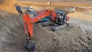 Tata hitachi 200 poklene loading dust on tata tipper || Delhi -Mumbai 8 line work ||