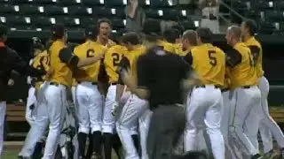 Burg completes Suns' comeback with walk-off homer