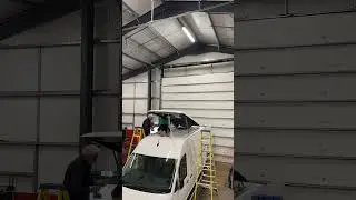 DIY VW crafter camper conversion. Installing a streamline pop top roof.