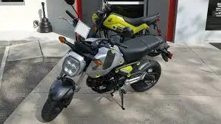 Honda Grom 2023 walk around