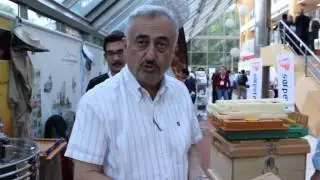 T&uuml;rkiye'de arıcılık: Beehives Apimaye at APISLAVIA Congress, Oludeniz, Turkey 2014 (in Turkish)