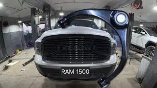 C&oacute;mo reemplazar el brazo de control superior . Dodge Ram 1500 2019-2025 (especificaciones de torque)
