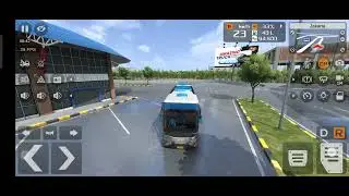 Sopir bus tabrakin mobil mobil