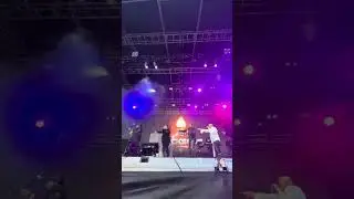 The Jacksons Perform 