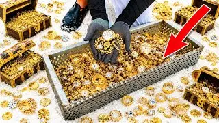 LOST GOLD JEWELRY Found! - Beach Treasure Hunting! Ep.31