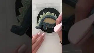 Dinosaur Cookie Decorating Tutorial