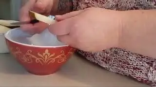 How to cut a potato in your hand.🥔