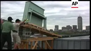 MIT students destroy piano as part of tradition dating back to 1972