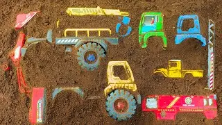 Ayo Kita Mencari Mobil Kontruksi dan Merakit Mainan Mobil Truk yang Terkubur didalam Tanah - ep 139