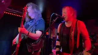 Raven - On and On (live in Providence)