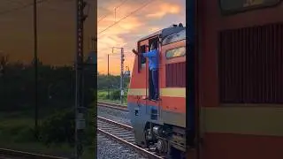 Loco Pilot showing departure signal #shorts