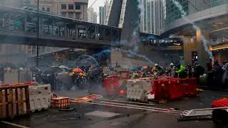 Hong Kong police use water cannon on protestors