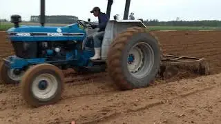 Ford 4630 na grade 24 disco