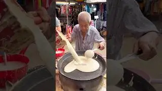 Famous Peanut Pancake in China Town Malaysia - Malaysia Street Food