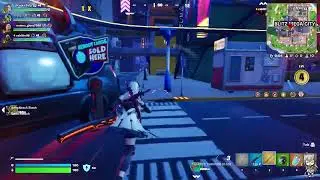 Play Fortnite use Thorne's Kinetic Blade