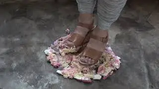 Pink Cake crush wedges