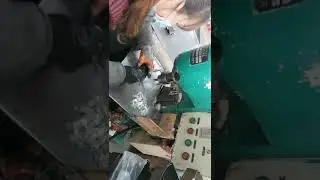 wear indicator fitting for auto brake pads