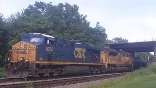 CSX 5366 w/ UP Power Leads M-IHBGAL, Galesburg, IL