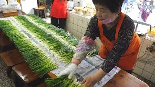 Изумительные корейские оладьи с зеленым луком / корейская уличная еда