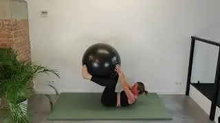 Moro Reflex - Rocking Ball