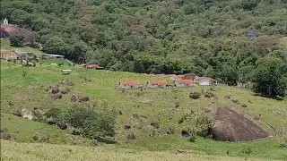 Fazenda e igreja da pedra entre S.S. da Grama e São Roque da Fartura