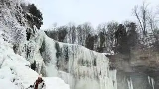 Frozen Waterfall Hike | The quiet is overwhelming#canadaontheroad #travel #toronto #shorts