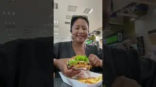 Delicious cheese burger 🍔 #cheeseburger  #americafood #frenchfries