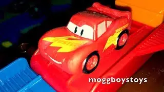 Disney Pixar Cars 3 Ooshies Mini Racers Mashems Pirate Ship Display