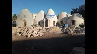 مواطن أردني يبني قصراً من الطين بطريقة عجيبة #الاردن